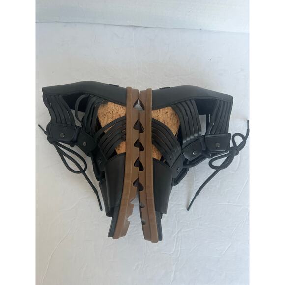 Sorel Joanie I| Black Leather Lace Up Wedge with Rugged Rubber Sole Sandals Sz 9 - Picture 5 of 10